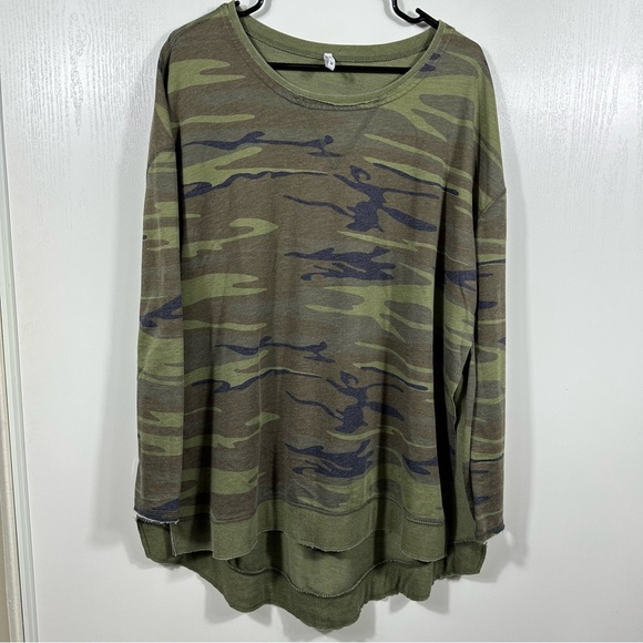 Z Supply The Weekender Camo Tee Size M - Picture 3 of 11